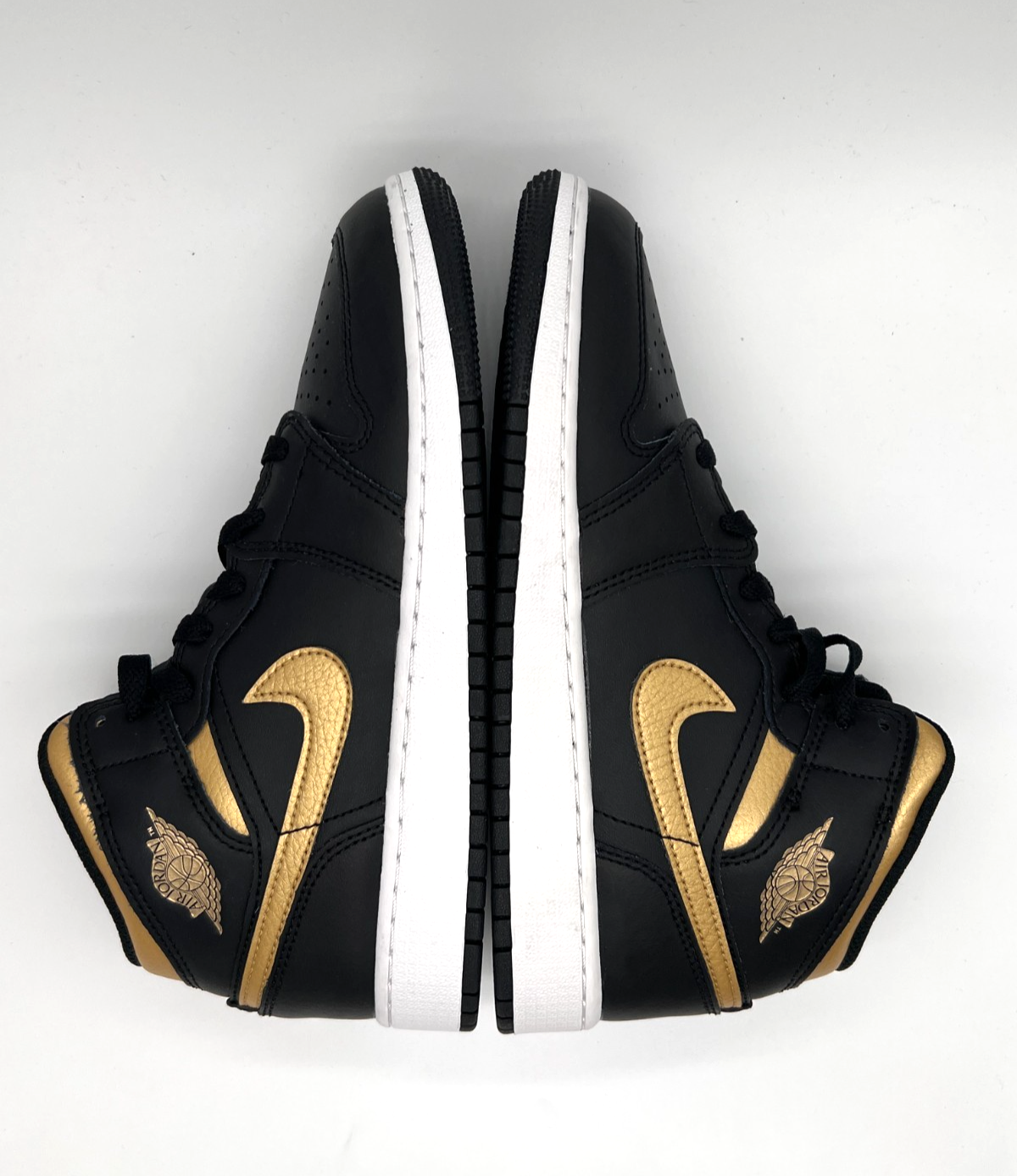Nike Air Jordan 1 Mid Black/Metallic Gold-White GS Sz 5.5y New Rare DQ8423-071