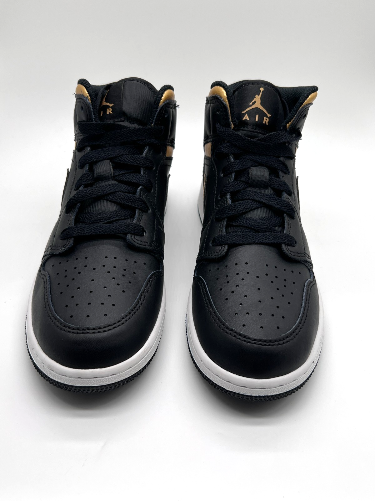 Nike Air Jordan 1 Mid Black/Metallic Gold-White GS Sz 5.5y New Rare DQ8423-071
