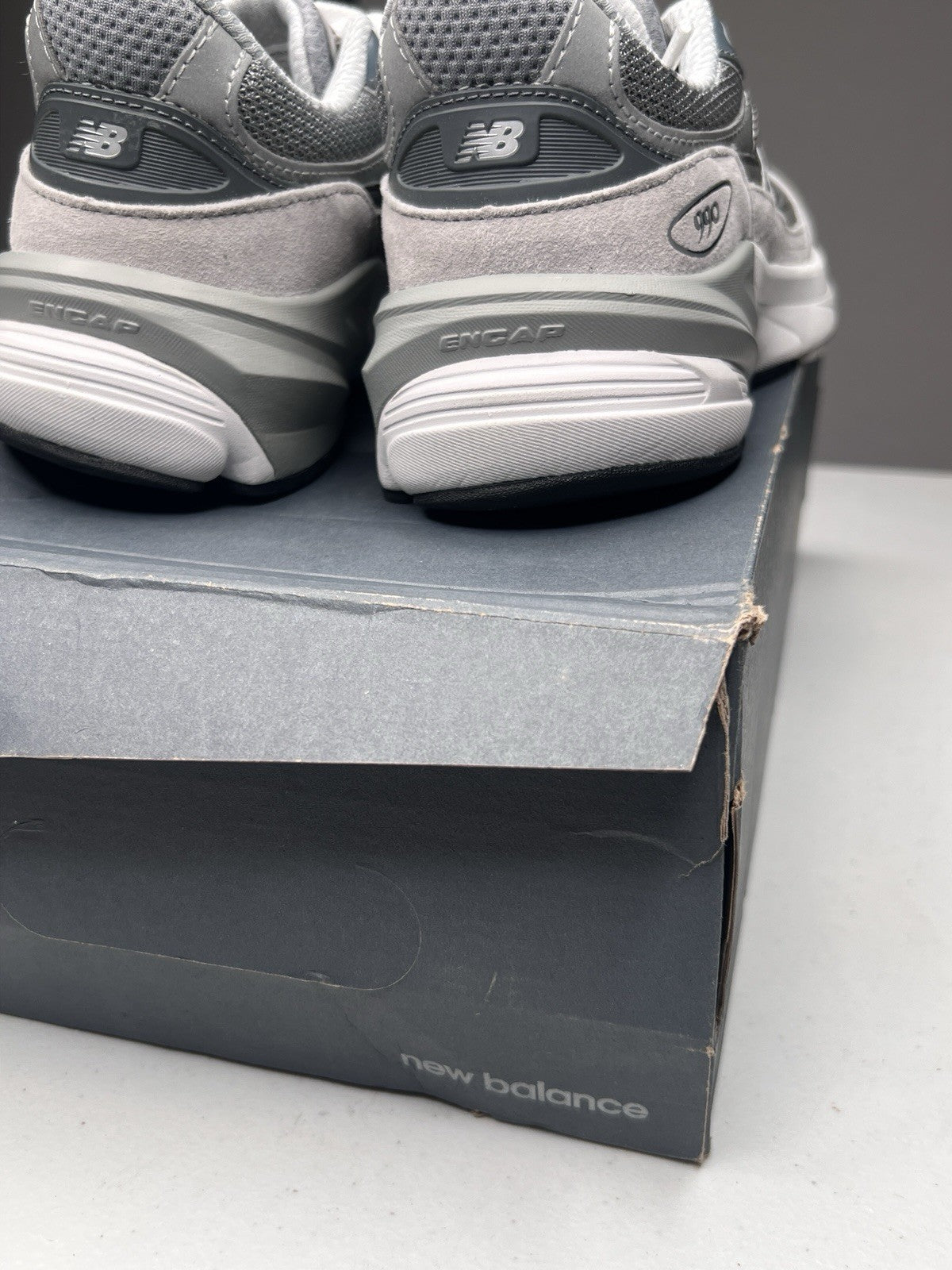 New Balance FuelCell 990v6 Big Kids Size 4.5 Grey Sneakers GC990GL6 NEW