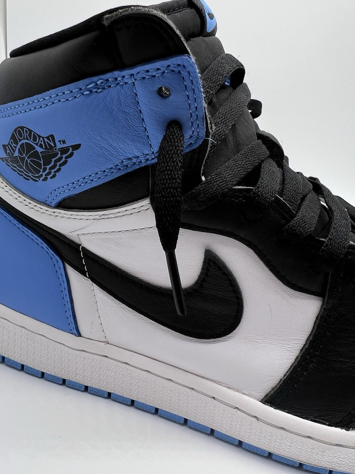 Nike Air Jordan 1 Retro High OG DZ5485-400 University Blue Mens 12.5 Used W/ Box