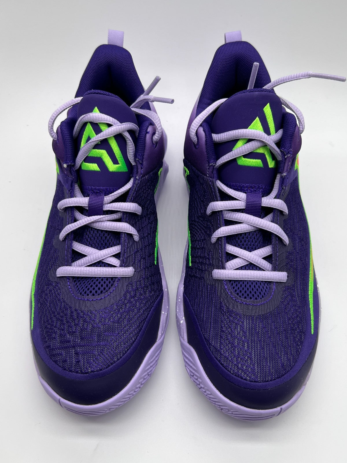 Nike Giannis Immortality 4 Purple/Green Mesh Low Top Kids Sneakers 6Y IH7664