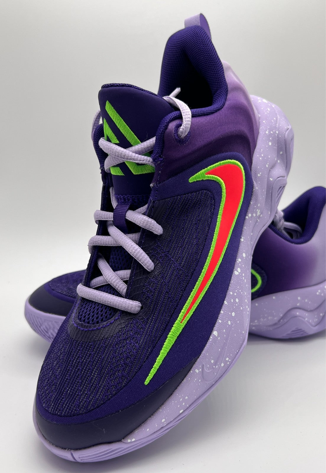 Nike Giannis Immortality 4 Purple/Green Mesh Low Top Kids Sneakers 6Y IH7664