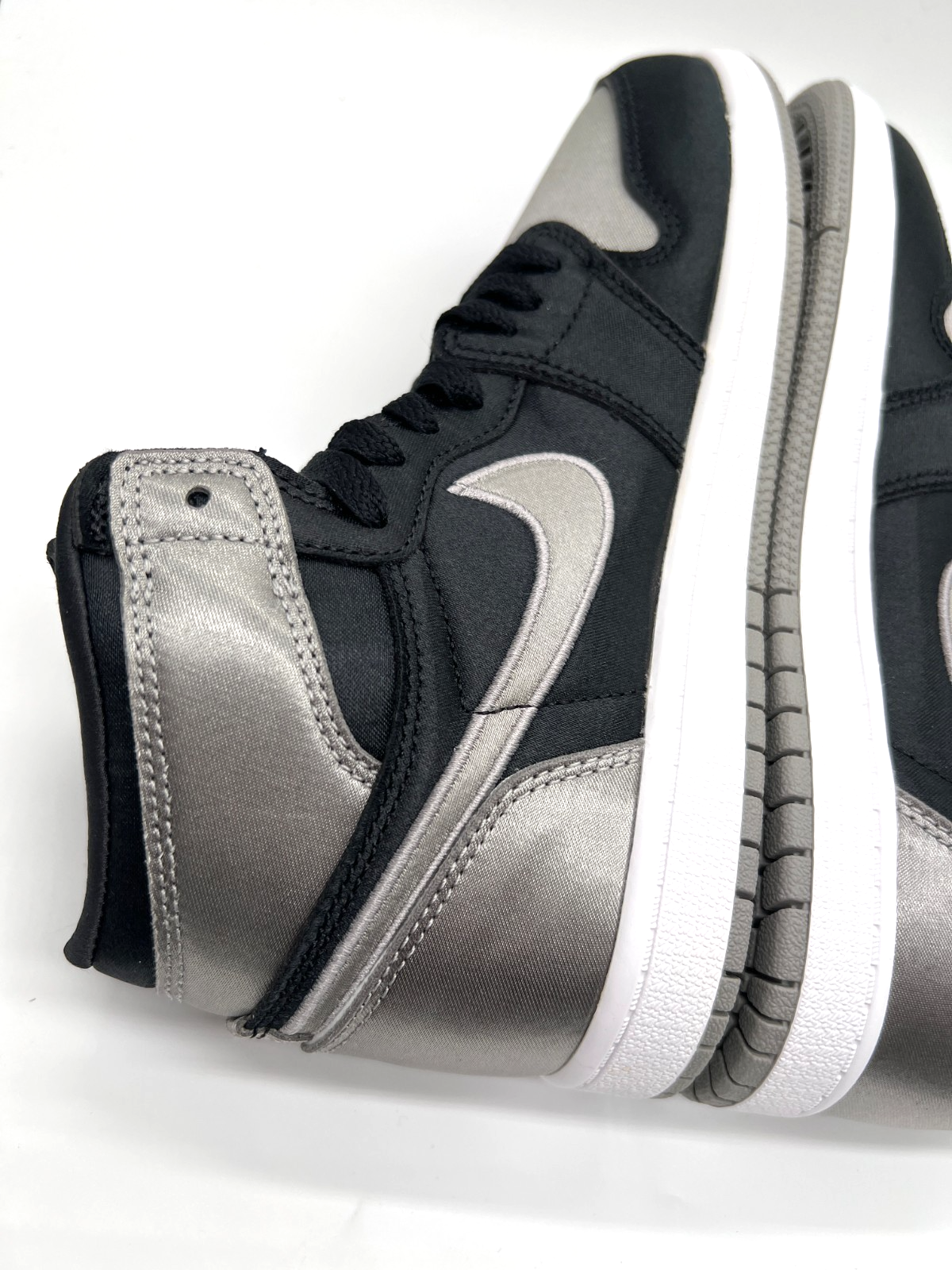Nike Air Jordan 1 Retro High OG PS Black Medium Grey FD5304-010 Size 3Y New