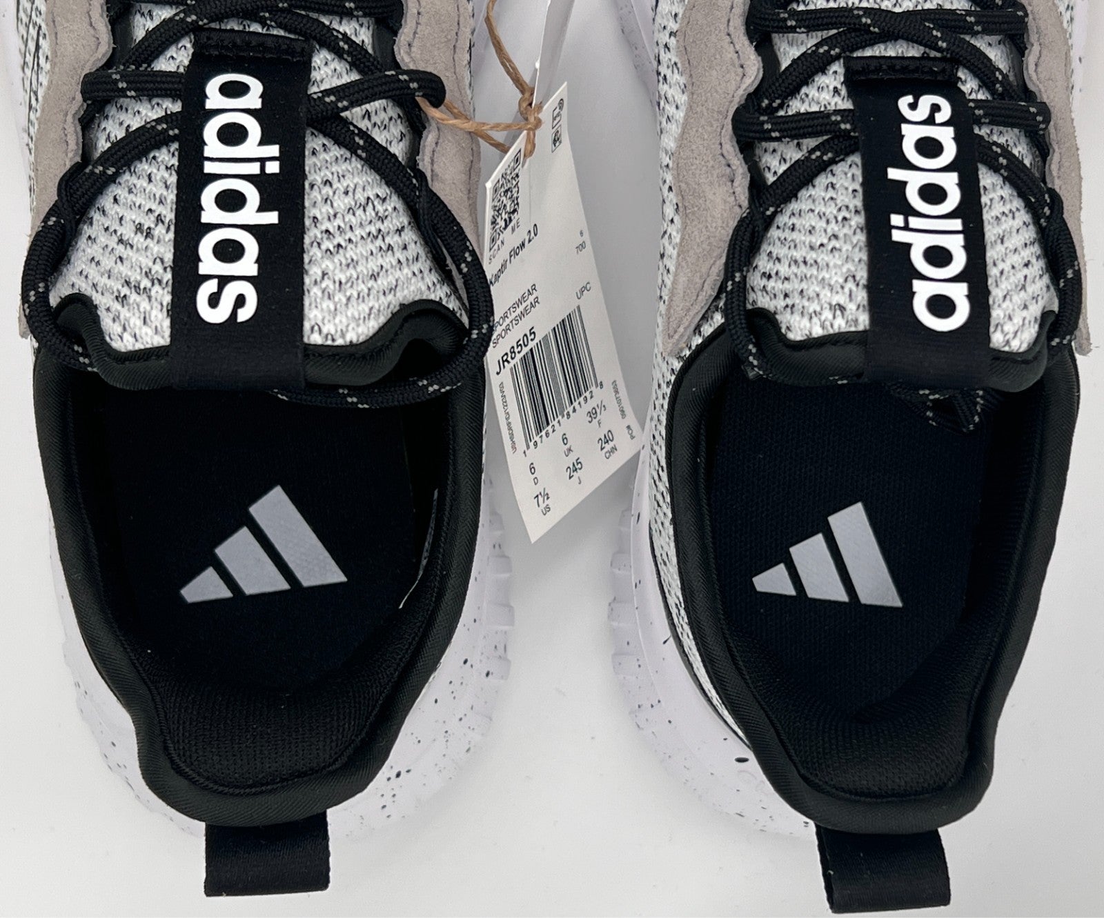 Adidas Kaptir Flow 2.0 White Black Knit Sneakers JR8505 Women's 8.5 New