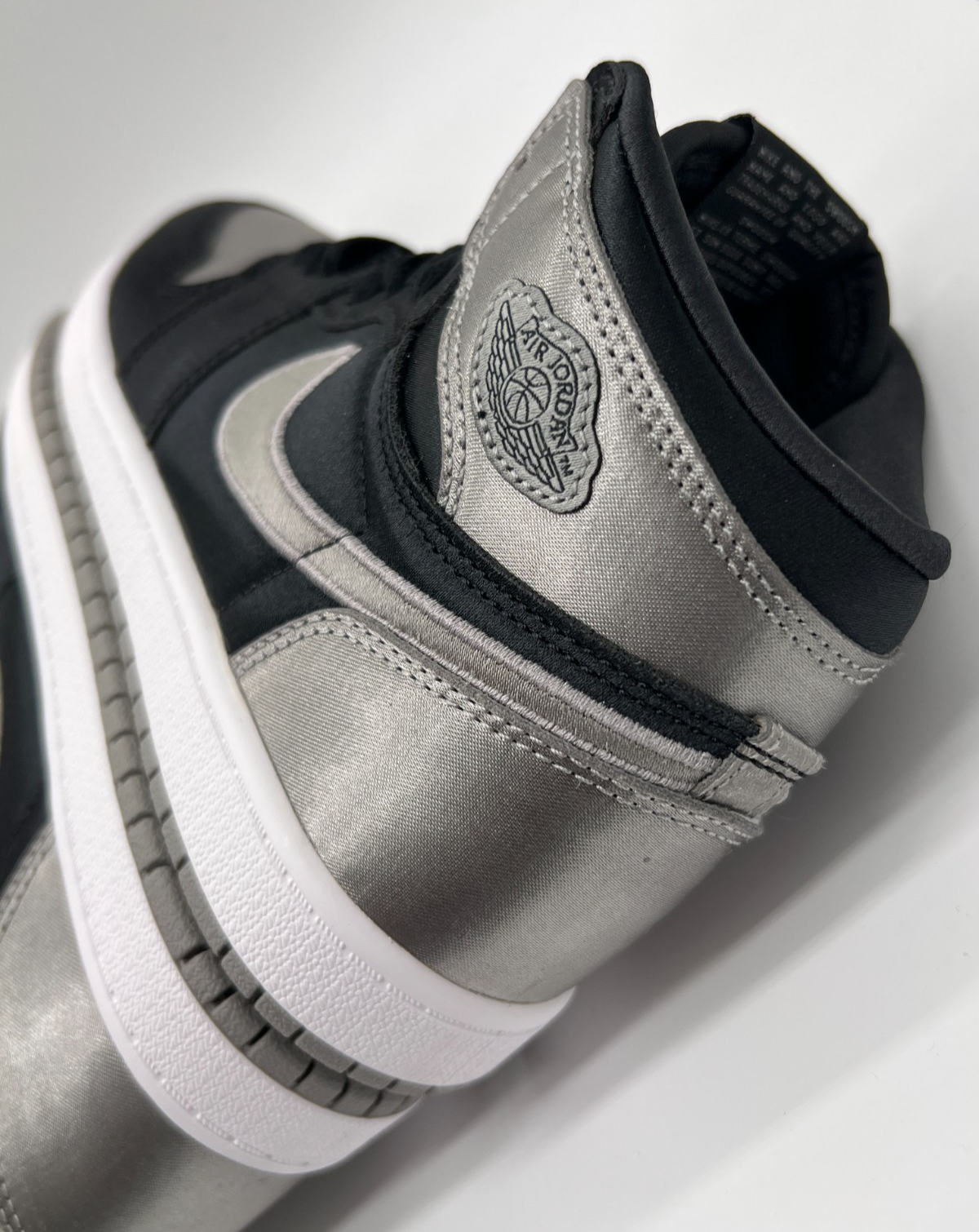 Nike Air Jordan 1 Retro High OG PS Black Medium Grey FD5304-010 Size 3Y New