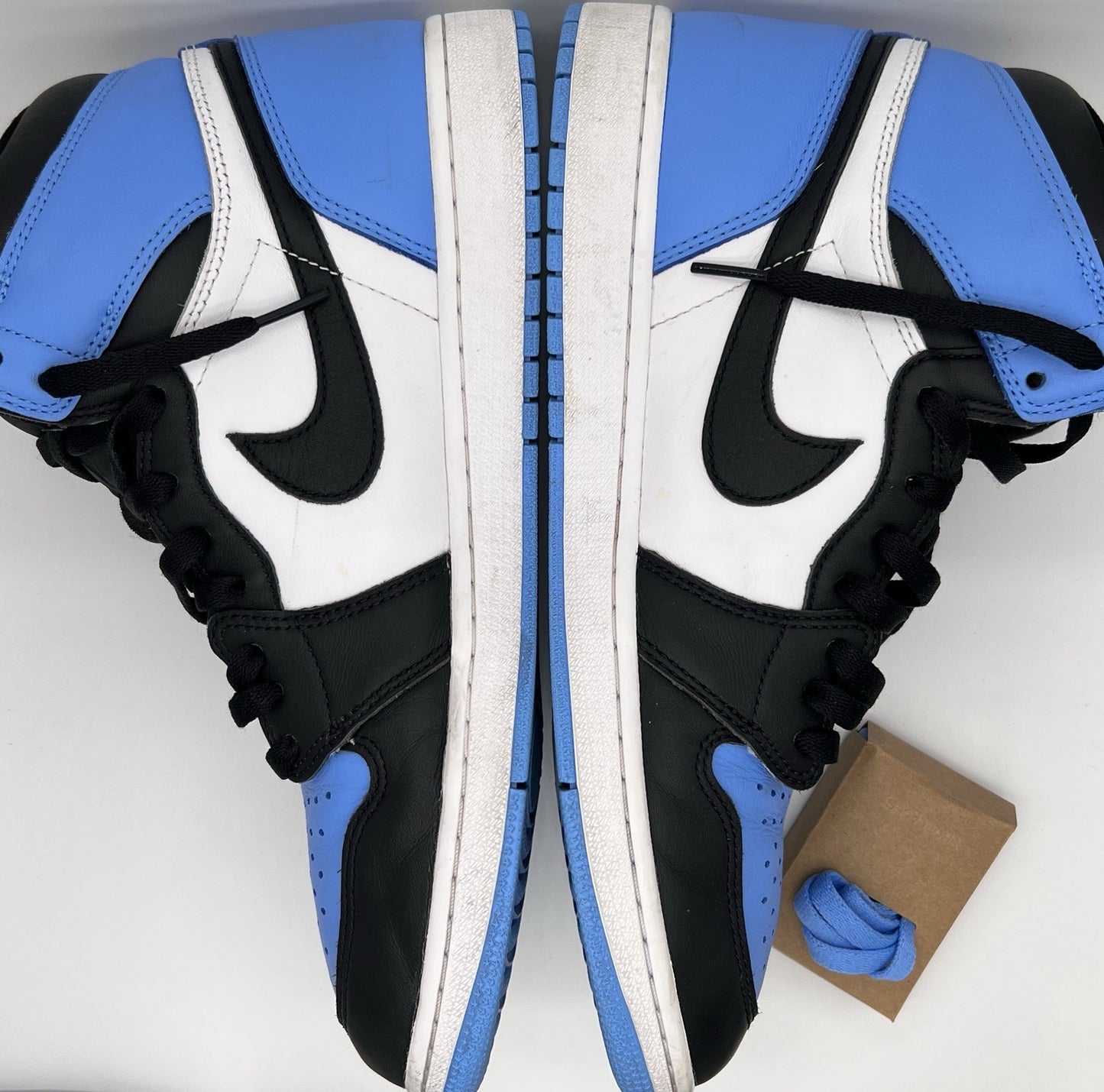 Nike Air Jordan 1 Retro High OG DZ5485-400 University Blue Mens 12.5 Used W/ Box