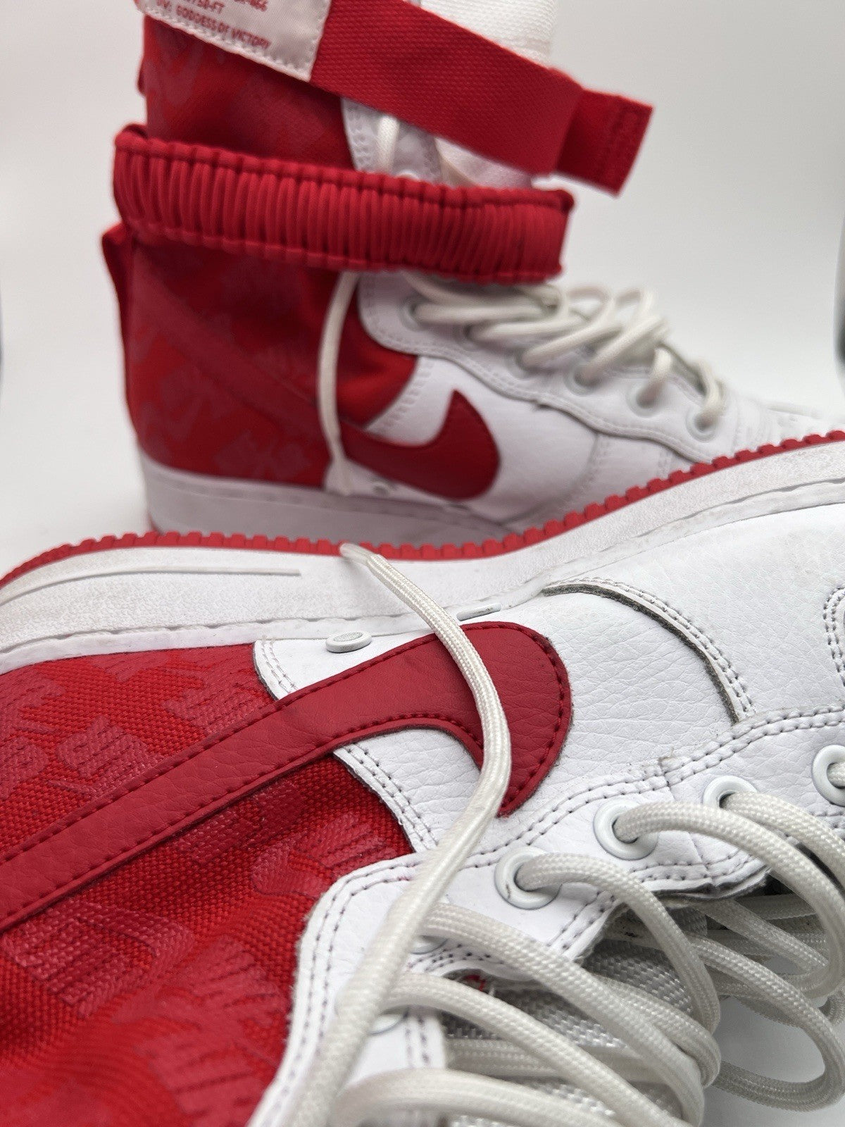Men’s Size 10 - Nike SF Air Force 1 High White University Red