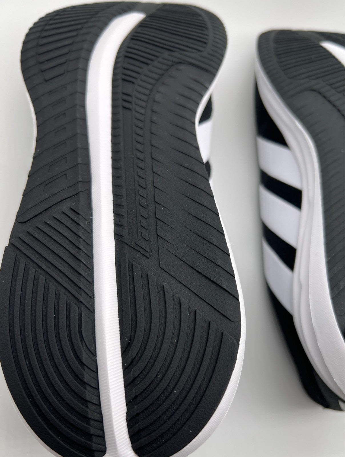 adidas Galaxy 7 ID8760 Black White Running Shoes Men's Size 11 New w/ Box