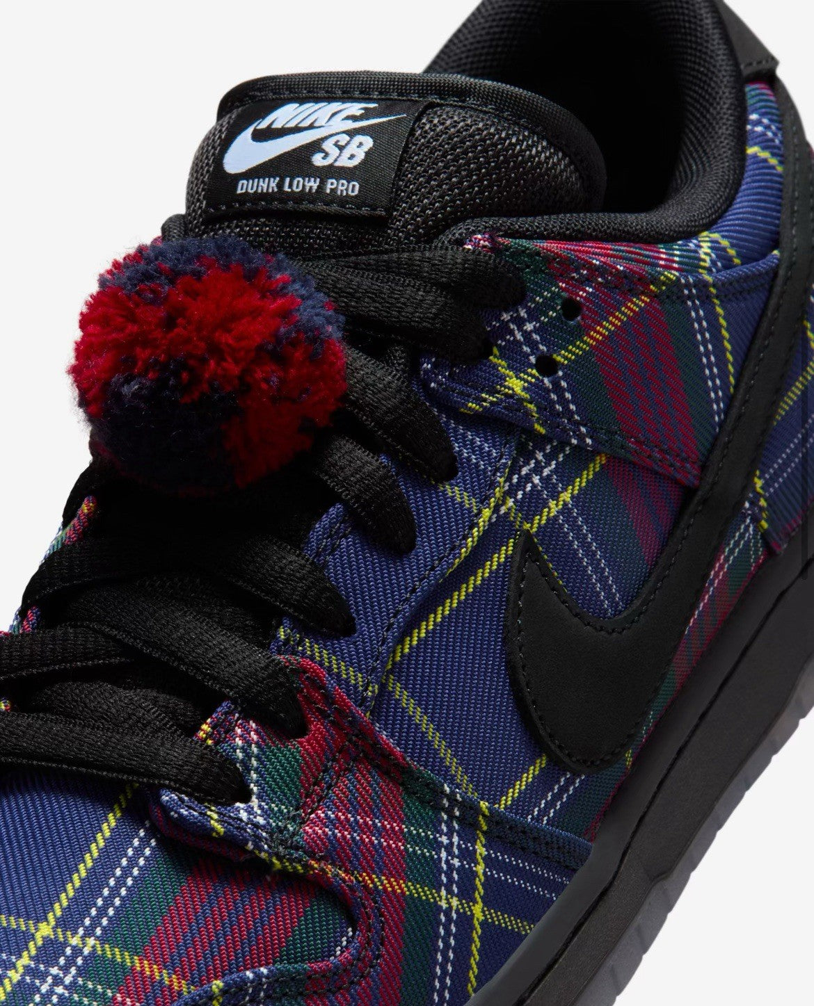 Nike Dunk Low SB Nardwuar Men’s Size 7.5, Women’s Size 9