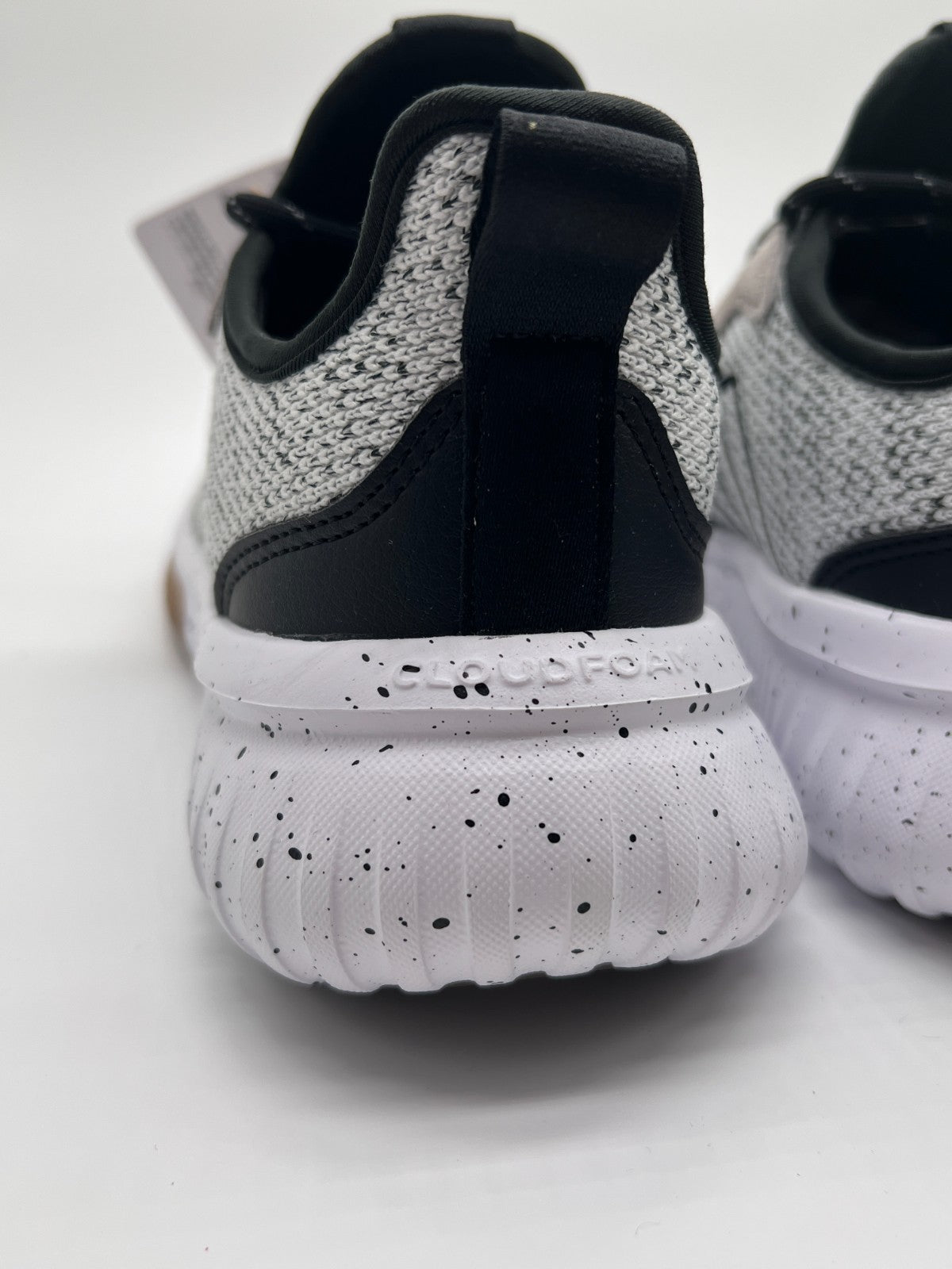 Adidas Kaptir Flow 2.0 White Black Knit Sneakers JR8505 Women's 8.5 New