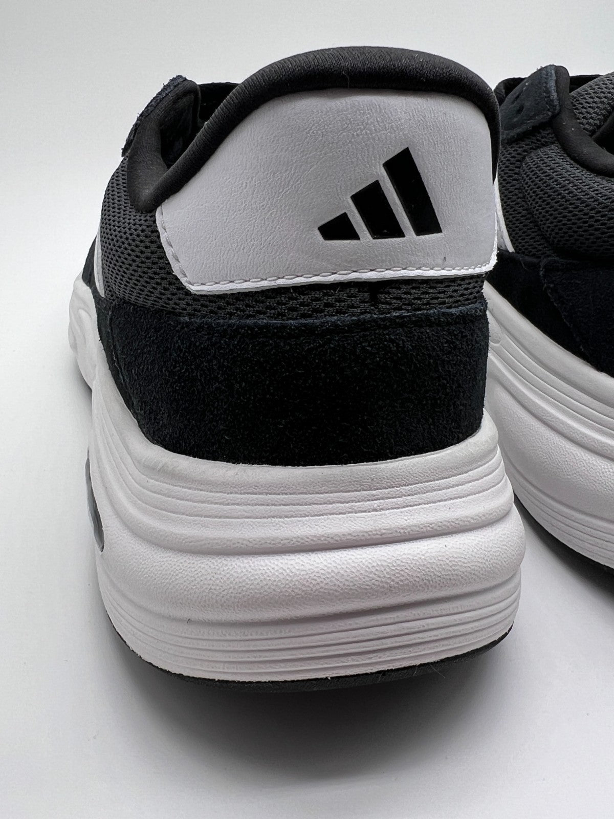 Adidas Cloudfoam Cuxxion-80S (WIDE) Mens Shoes Core Black/White kj4268 - Men's 8