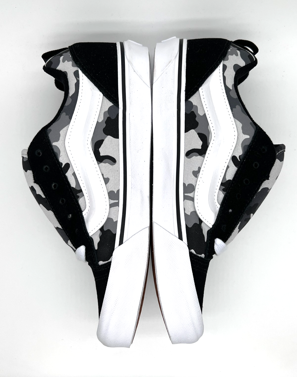 Vans Knu Skool Camo Black White VN000D22BZW Mens 8 Womens 9.5 NEW