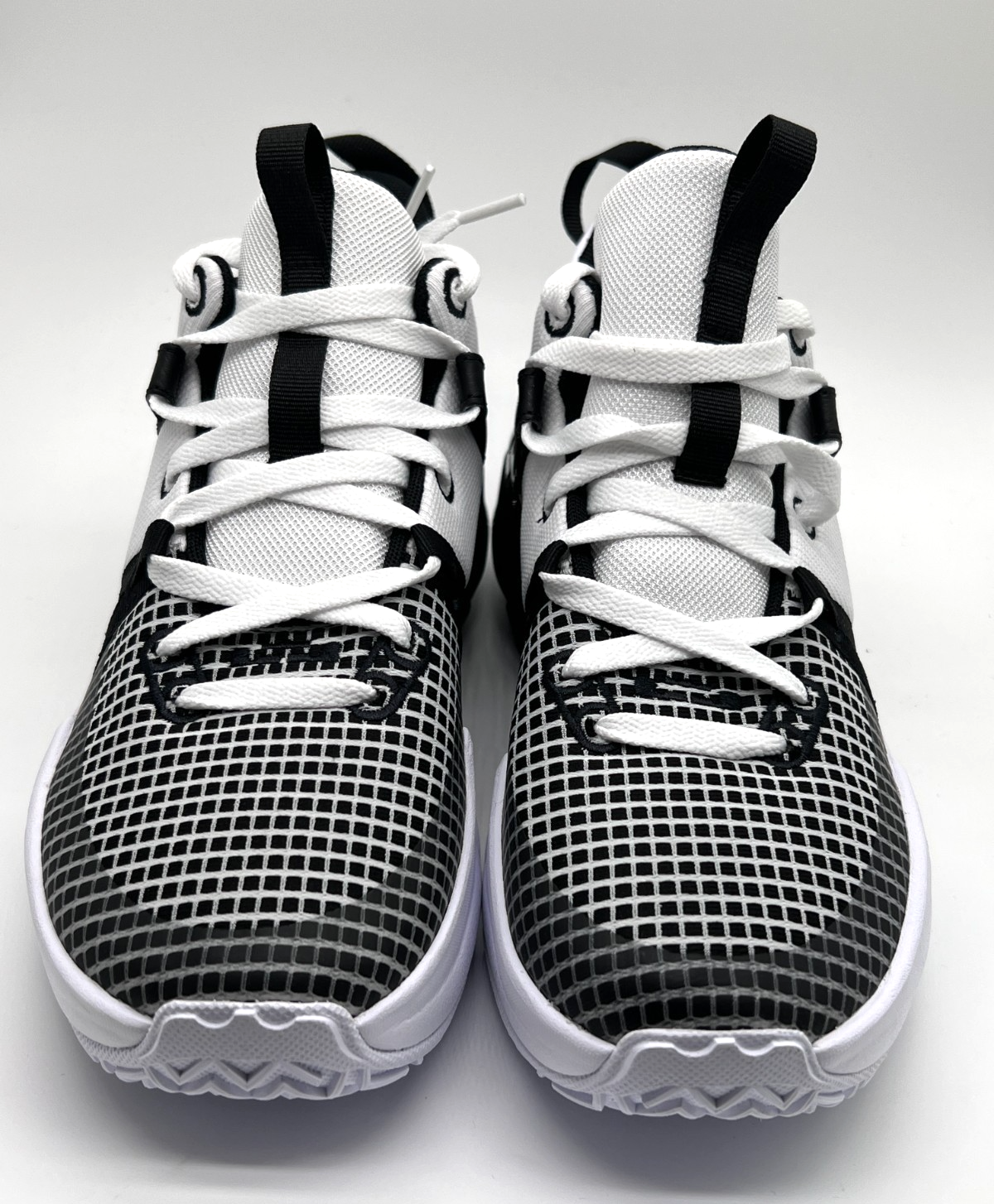 Nike LeBron Witness 7 GS 'White Black' DQ8650-100