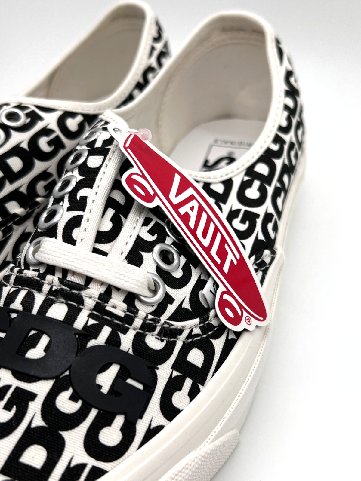 Vans OTW Authentic 44 CDG Comme des Garçons White Black Men 6.5/Women 8 NEW