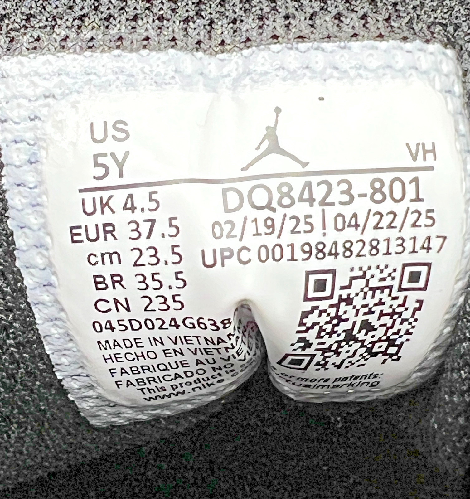 Air Jordan 1 Mid GS Black Toe Starfish DQ8423-801 5Y Women's 6.5 New