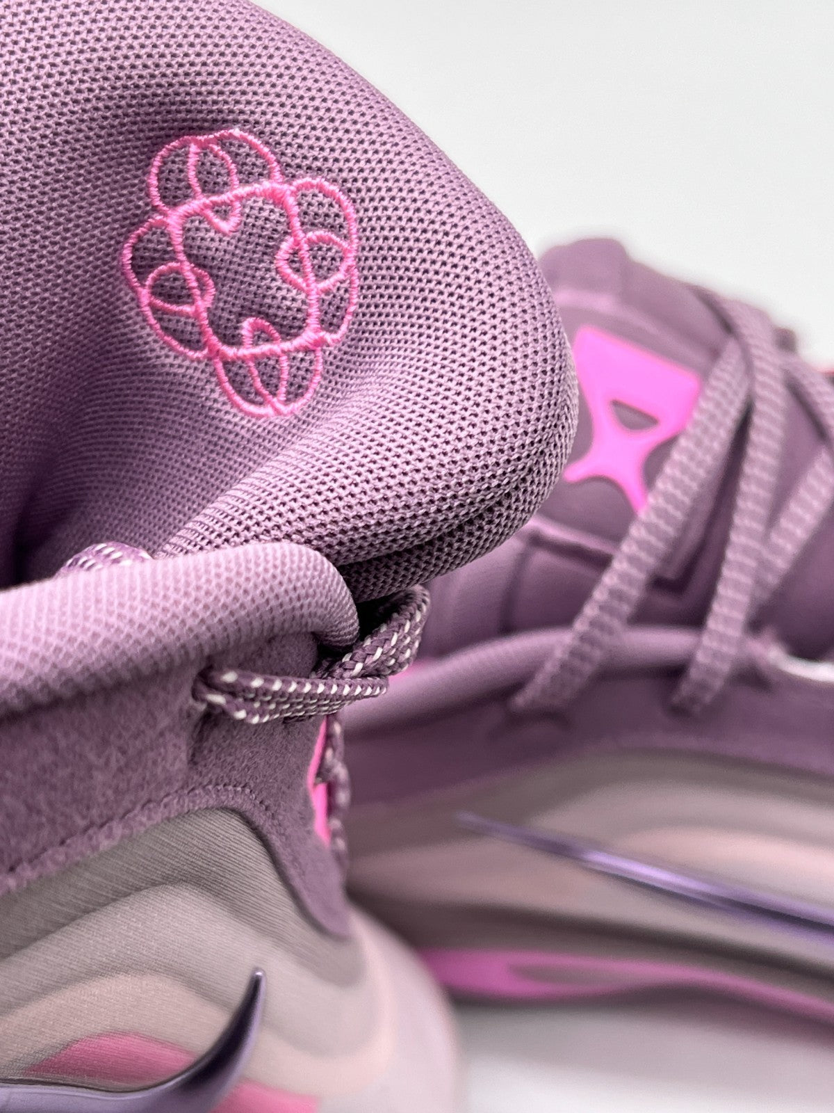 Nike A'One Violet Dust Pink Spell FZ8605-501 Men's 9.5 Women's 11 New