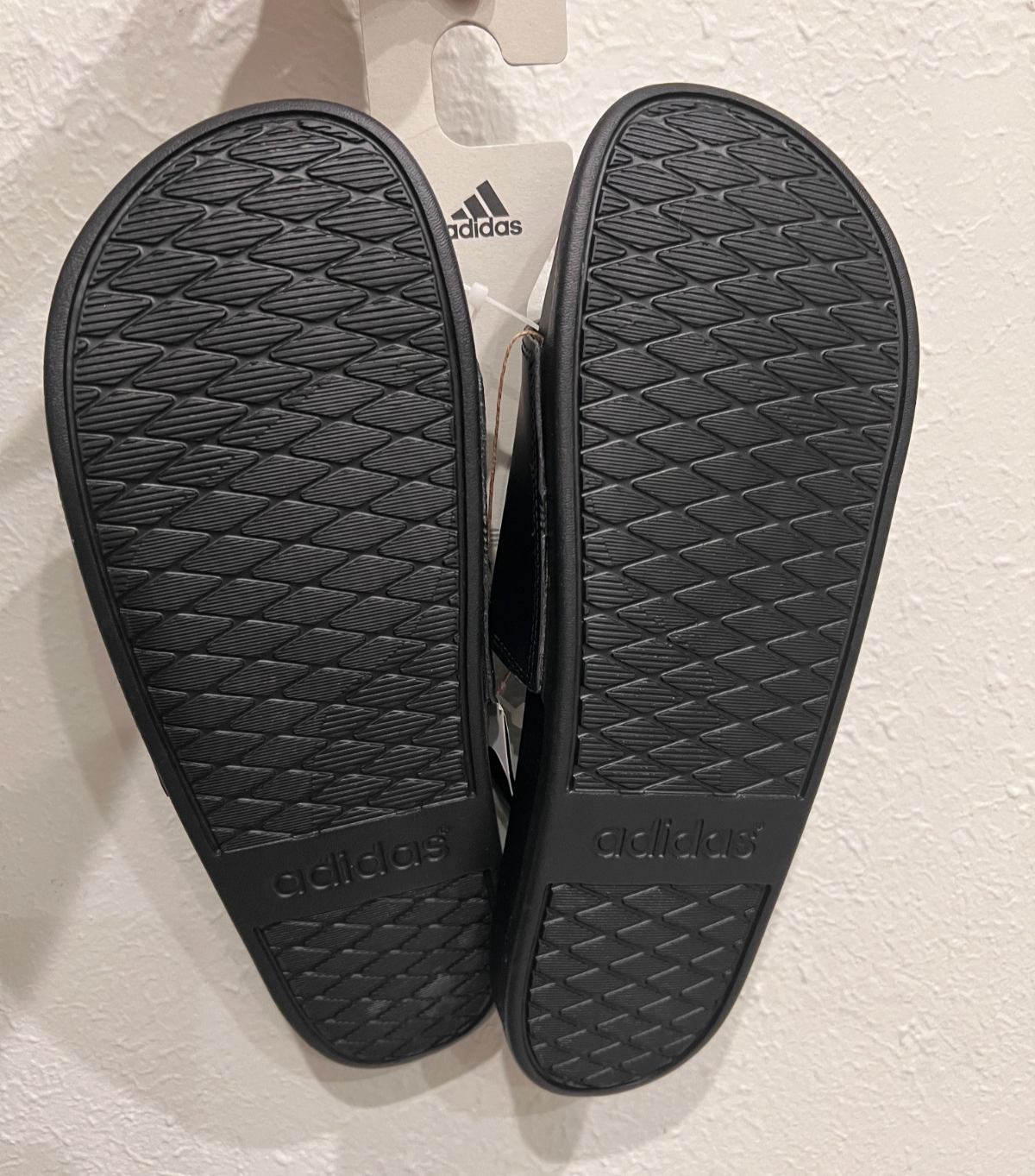 adidas Adilette Comfort Slides Black Gold Men's 13 Women's 14 NEW Sandals