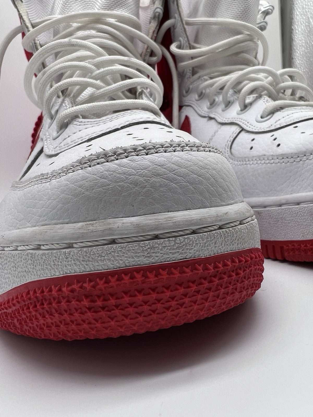 Men’s Size 10 - Nike SF Air Force 1 High White University Red
