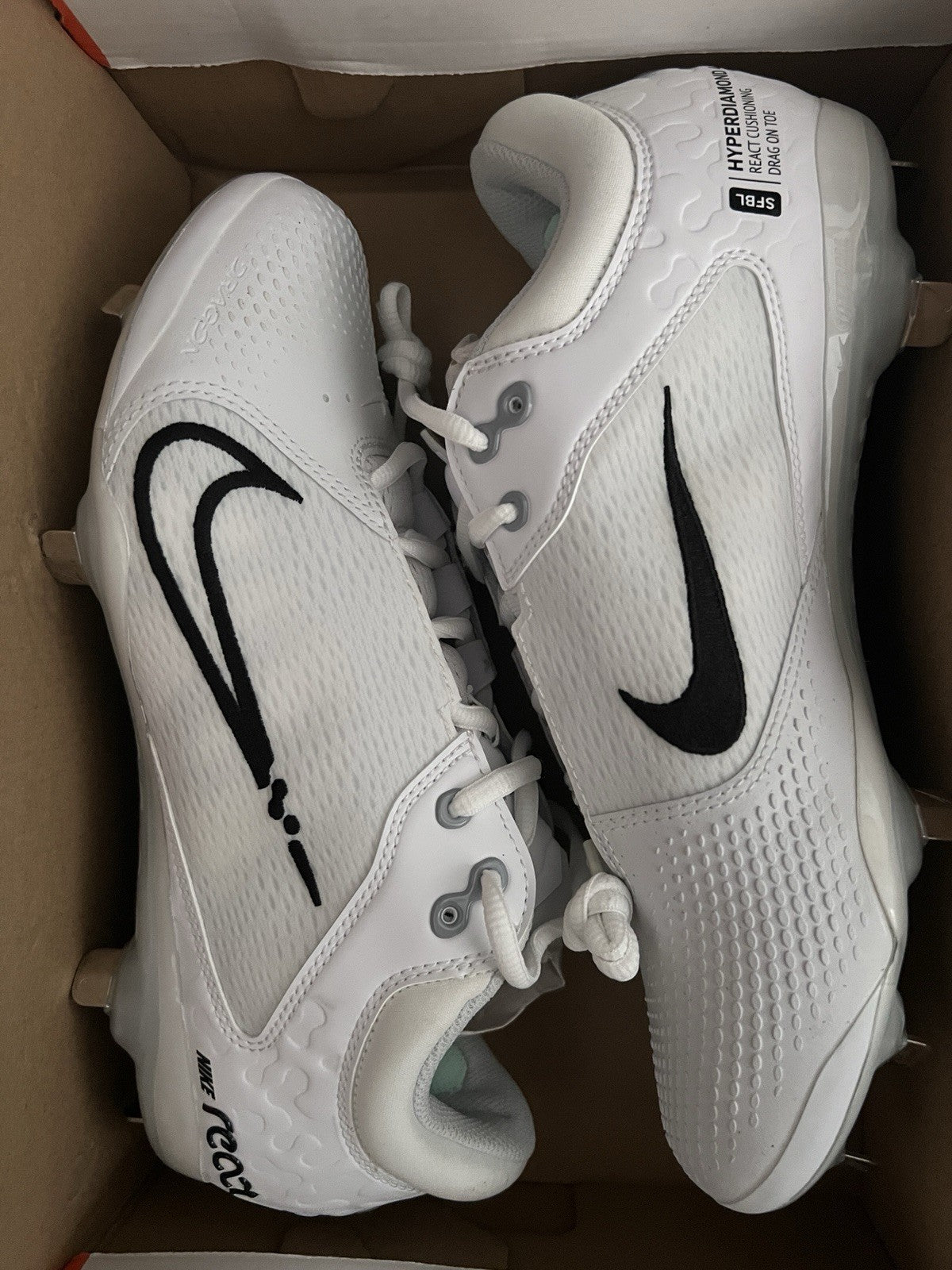 Nike HyperDiamond 4 Elite Women's Softball Metal Cleats White CZ5917-102