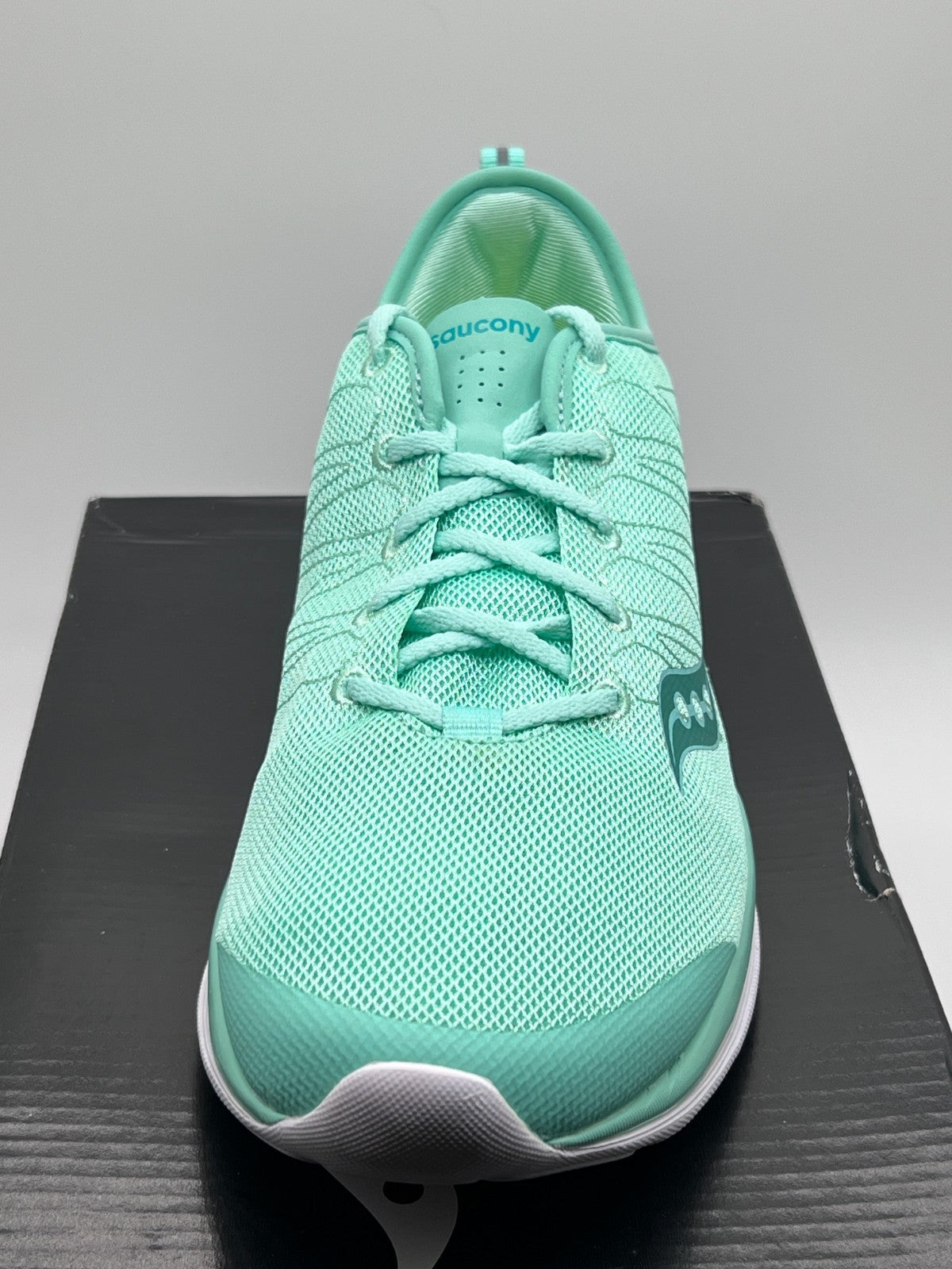 Saucony Swivel Mint S30003-3 Women's Running Shoes Size 10 NEW in Box
