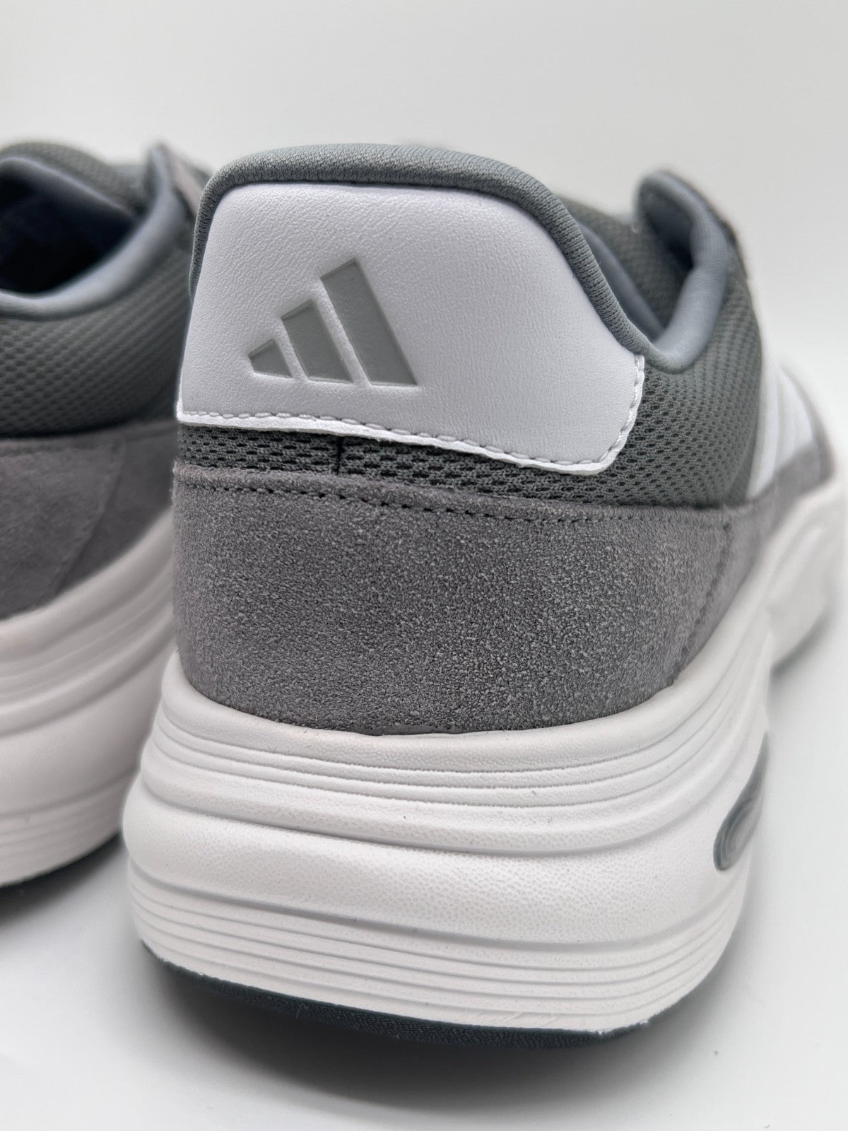 Adidas Cloudfoam Cuxxion-80S WIDE Shoes Grey Four/White KJ4265 - Men's Sz 8